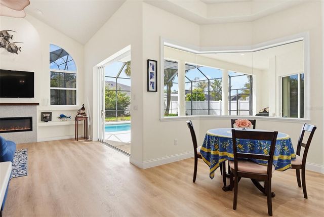 9 LONDON DR, Palm Coast, FL 32137