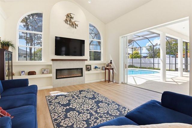 9 LONDON DR, Palm Coast, FL 32137