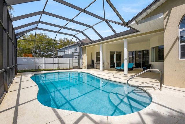 9 LONDON DR, Palm Coast, FL 32137