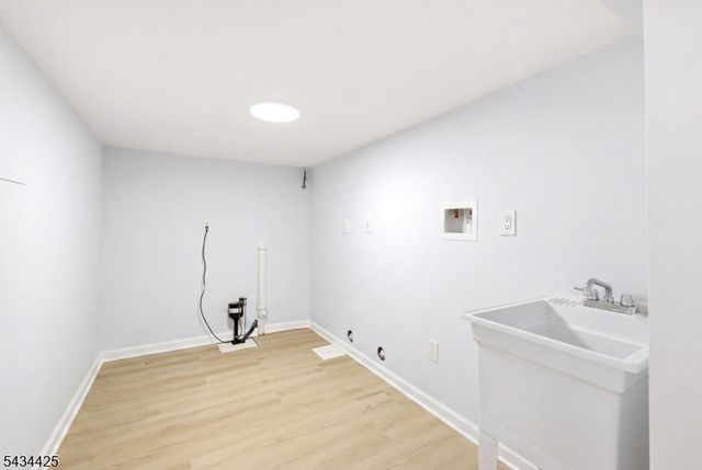 145 Tappan St, Kearny Town, NJ 07032