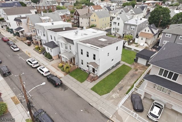 145 Tappan St, Kearny Town, NJ 07032