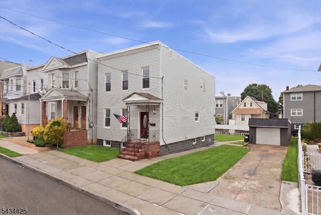 145 Tappan St, Kearny Town, NJ 07032