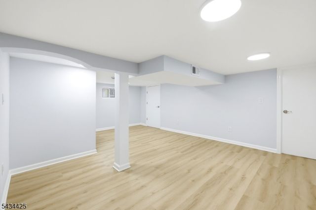 145 Tappan St, Kearny Town, NJ 07032