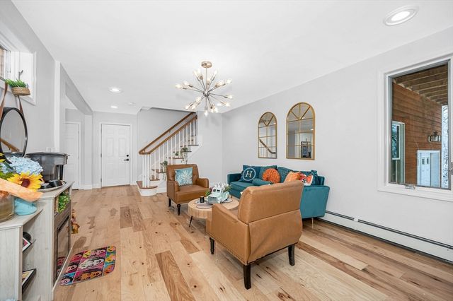 300 Kenoza St, Haverhill, MA 01830