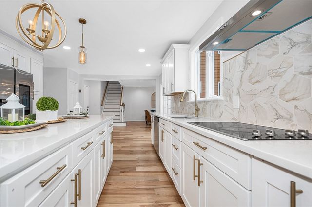 300 Kenoza St, Haverhill, MA 01830