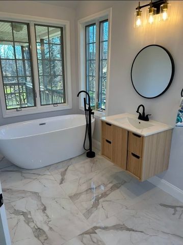 300 Kenoza St, Haverhill, MA 01830