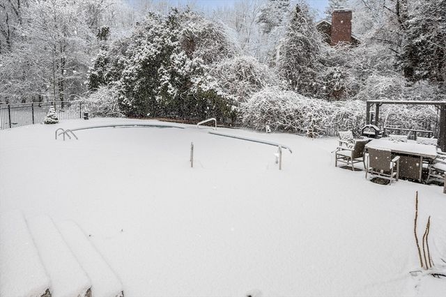 300 Kenoza St, Haverhill, MA 01830