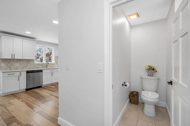 300 Kenoza St, Haverhill, MA 01830