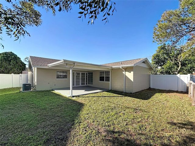 5103 STONEHAVEN COURT, Tampa, FL 33624
