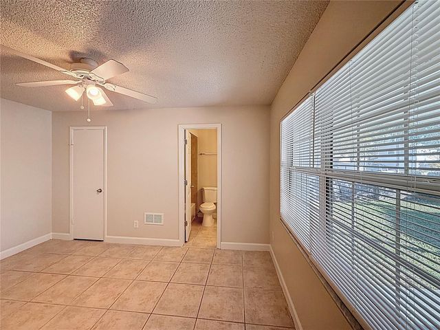 5103 STONEHAVEN COURT, Tampa, FL 33624