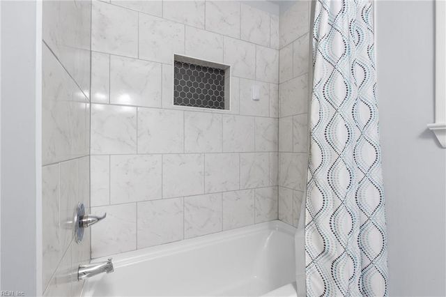 1729 Greenhouse RD, Virginia Beach, VA 23455