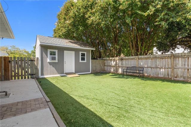 1729 Greenhouse RD, Virginia Beach, VA 23455
