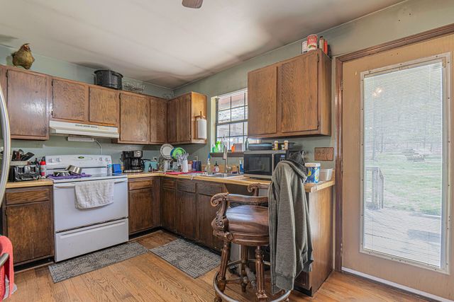 221 Forest Hills Drive, Charleston, TN 37310