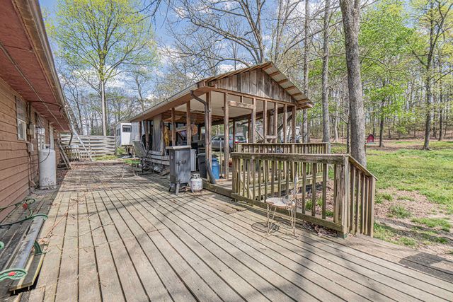 221 Forest Hills Drive, Charleston, TN 37310