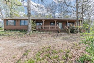 221 Forest Hills Drive, Charleston, TN 37310