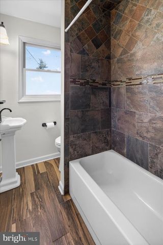 21 ALLWOOD DR, Lawrence, NJ 08648