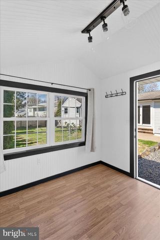 21 ALLWOOD DR, Lawrence, NJ 08648