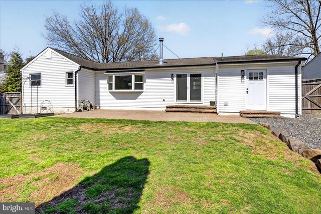 21 ALLWOOD DR, Lawrence, NJ 08648