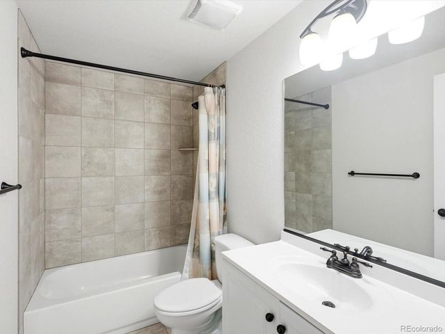 2945 9th Place Ct SW, Loveland, CO 80537