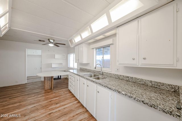 18414 N 5TH Place, Phoenix, AZ 85022