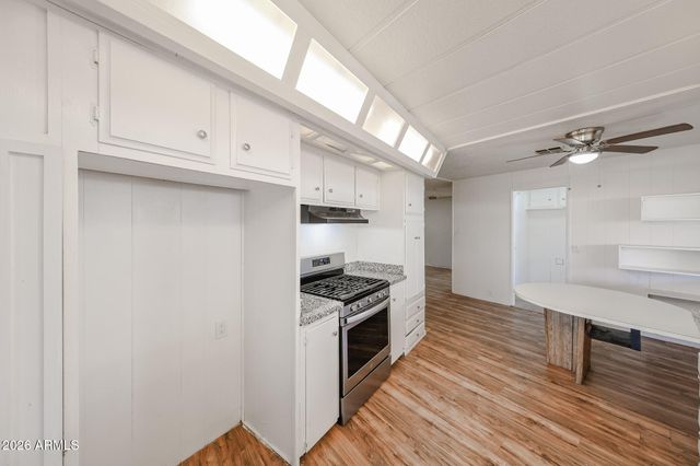 18414 N 5TH Place, Phoenix, AZ 85022