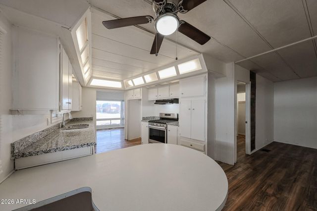 18414 N 5TH Place, Phoenix, AZ 85022