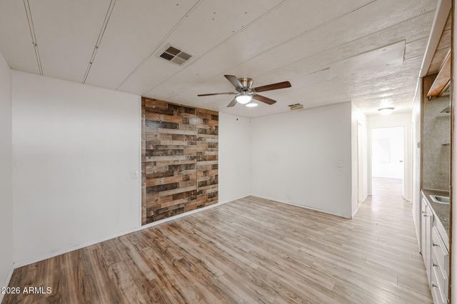 18414 N 5TH Place, Phoenix, AZ 85022