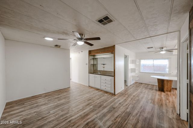 18414 N 5TH Place, Phoenix, AZ 85022