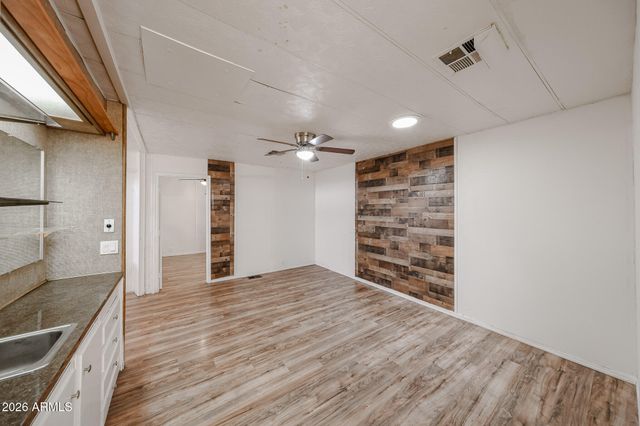 18414 N 5TH Place, Phoenix, AZ 85022