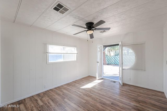 18414 N 5TH Place, Phoenix, AZ 85022