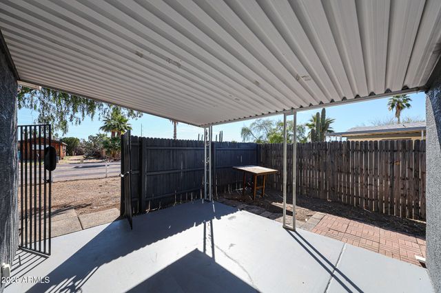 18414 N 5TH Place, Phoenix, AZ 85022