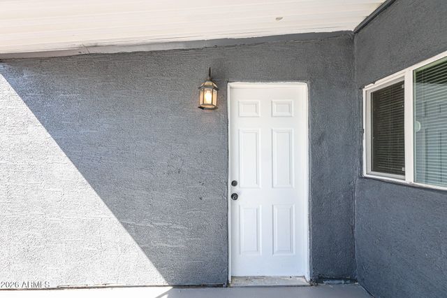 18414 N 5TH Place, Phoenix, AZ 85022