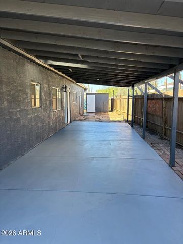 18414 N 5TH Place, Phoenix, AZ 85022