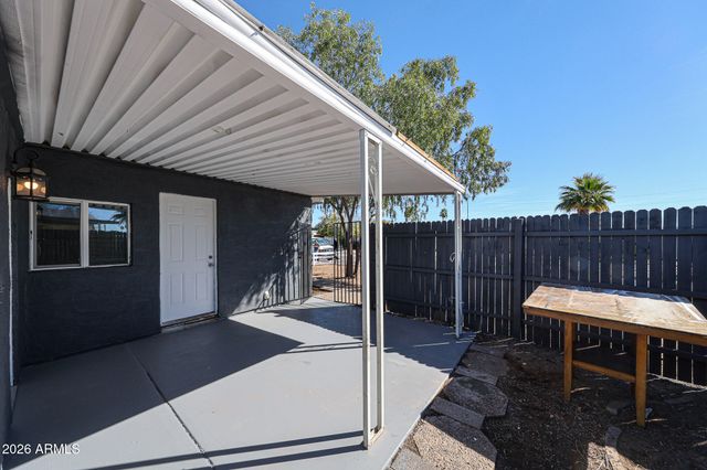 18414 N 5TH Place, Phoenix, AZ 85022