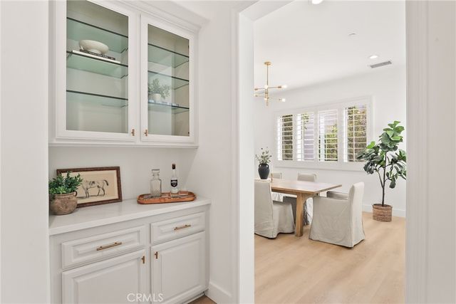 238 Lake Sherwood Drive, Lake Sherwood, CA 91361