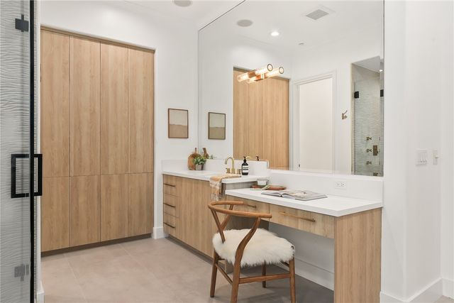 238 Lake Sherwood Drive, Lake Sherwood, CA 91361