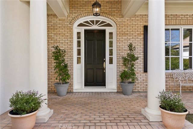 238 Lake Sherwood Drive, Lake Sherwood, CA 91361