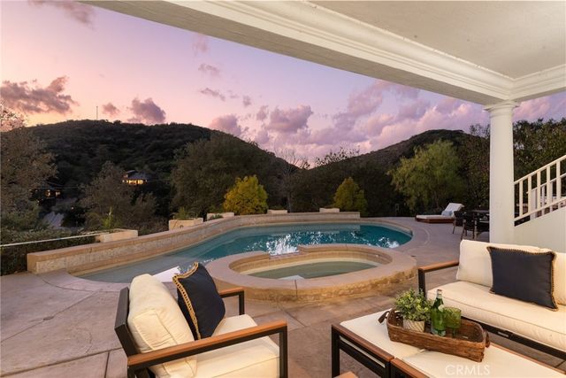 238 Lake Sherwood Drive, Lake Sherwood, CA 91361