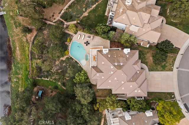 238 Lake Sherwood Drive, Lake Sherwood, CA 91361