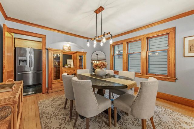 3046 N Newhall STREET, Milwaukee, WI 53211