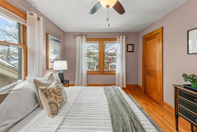 3046 N Newhall STREET, Milwaukee, WI 53211