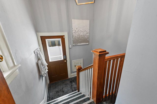 3046 N Newhall STREET, Milwaukee, WI 53211