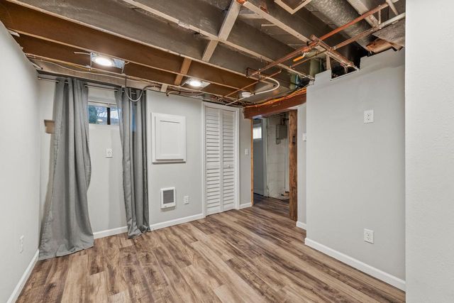 3046 N Newhall STREET, Milwaukee, WI 53211