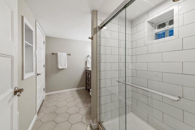 3046 N Newhall STREET, Milwaukee, WI 53211