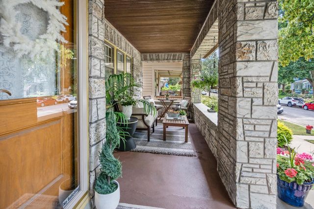 3046 N Newhall STREET, Milwaukee, WI 53211