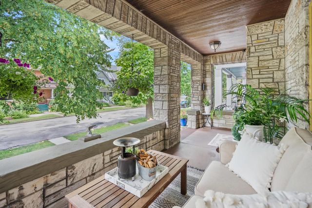 3046 N Newhall STREET, Milwaukee, WI 53211