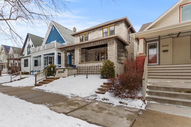 3046 N Newhall STREET, Milwaukee, WI 53211