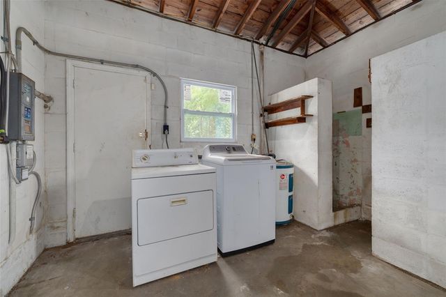 869 53RD AVENUE S, St Petersburg, FL 33705