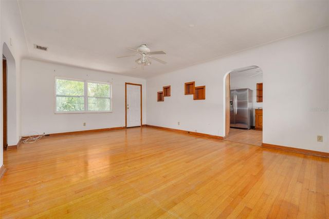 869 53RD AVENUE S, St Petersburg, FL 33705