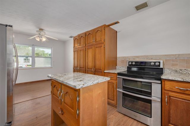 869 53RD AVENUE S, St Petersburg, FL 33705